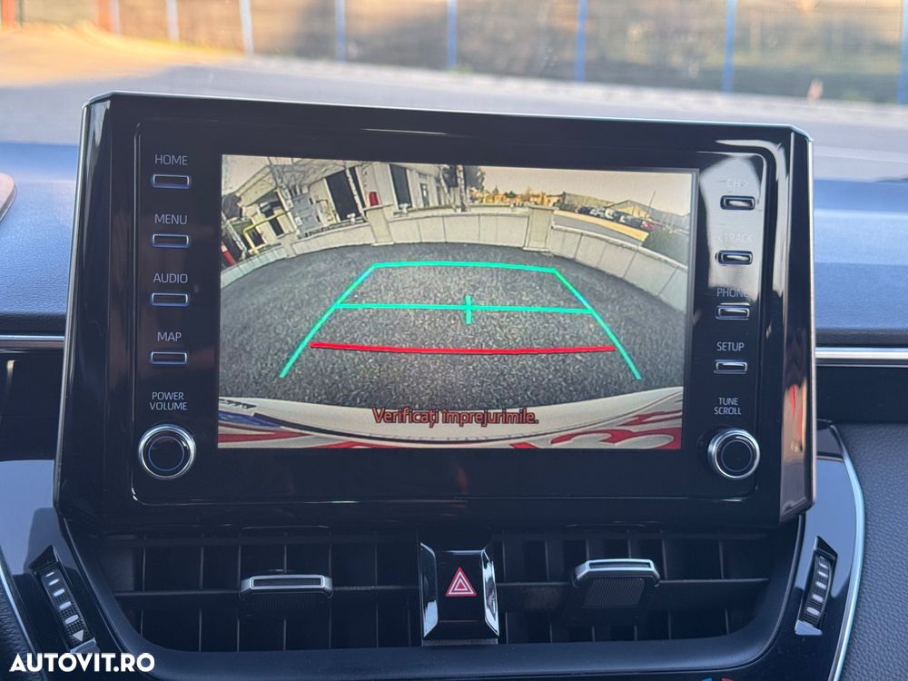 Toyota Corolla 1.8 Business Edition - 21