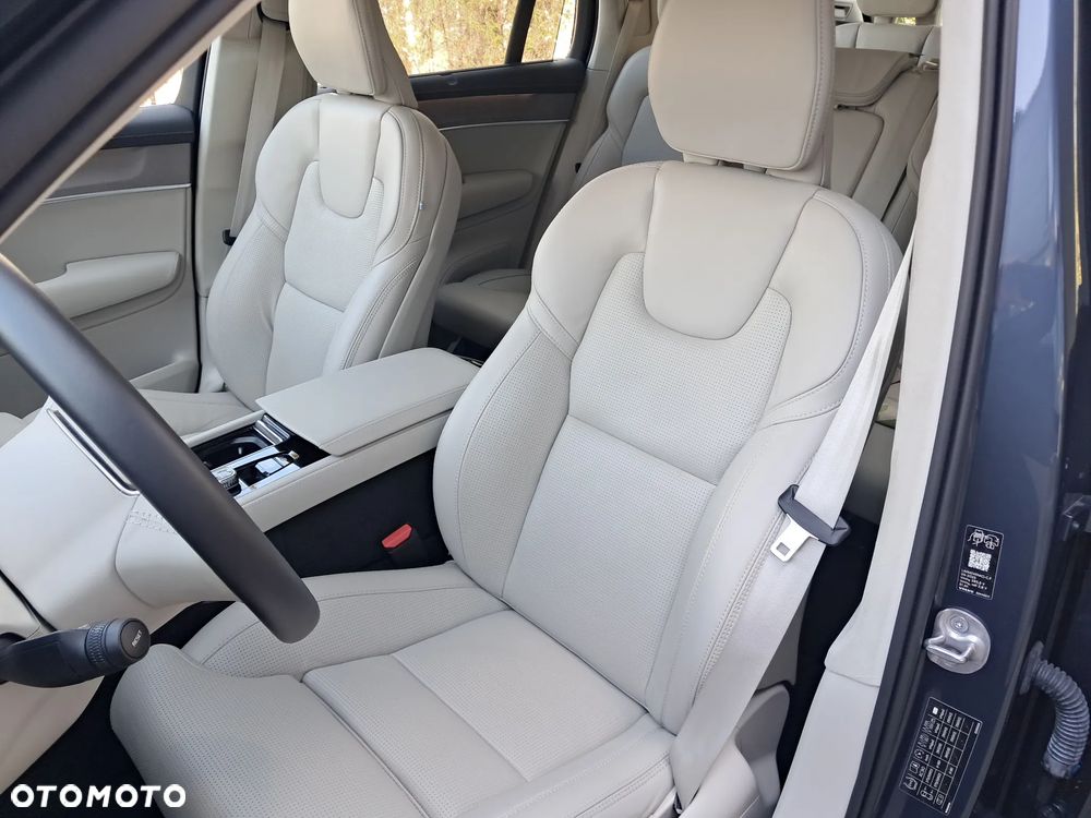 Volvo XC 90 T8 AWD Plug-In Hybrid Ultra Bright 7os - 14
