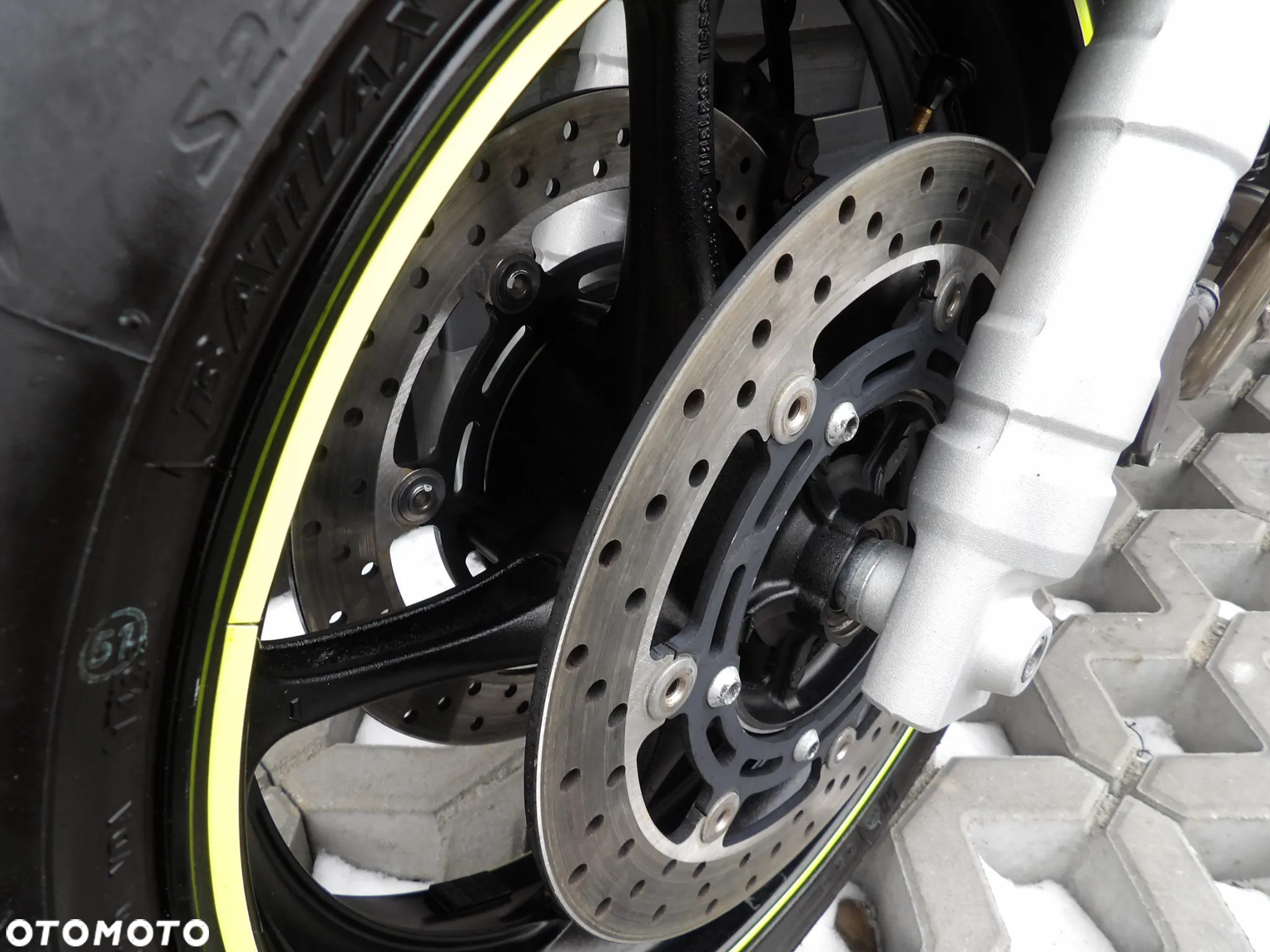 Yamaha FZ6 - 15