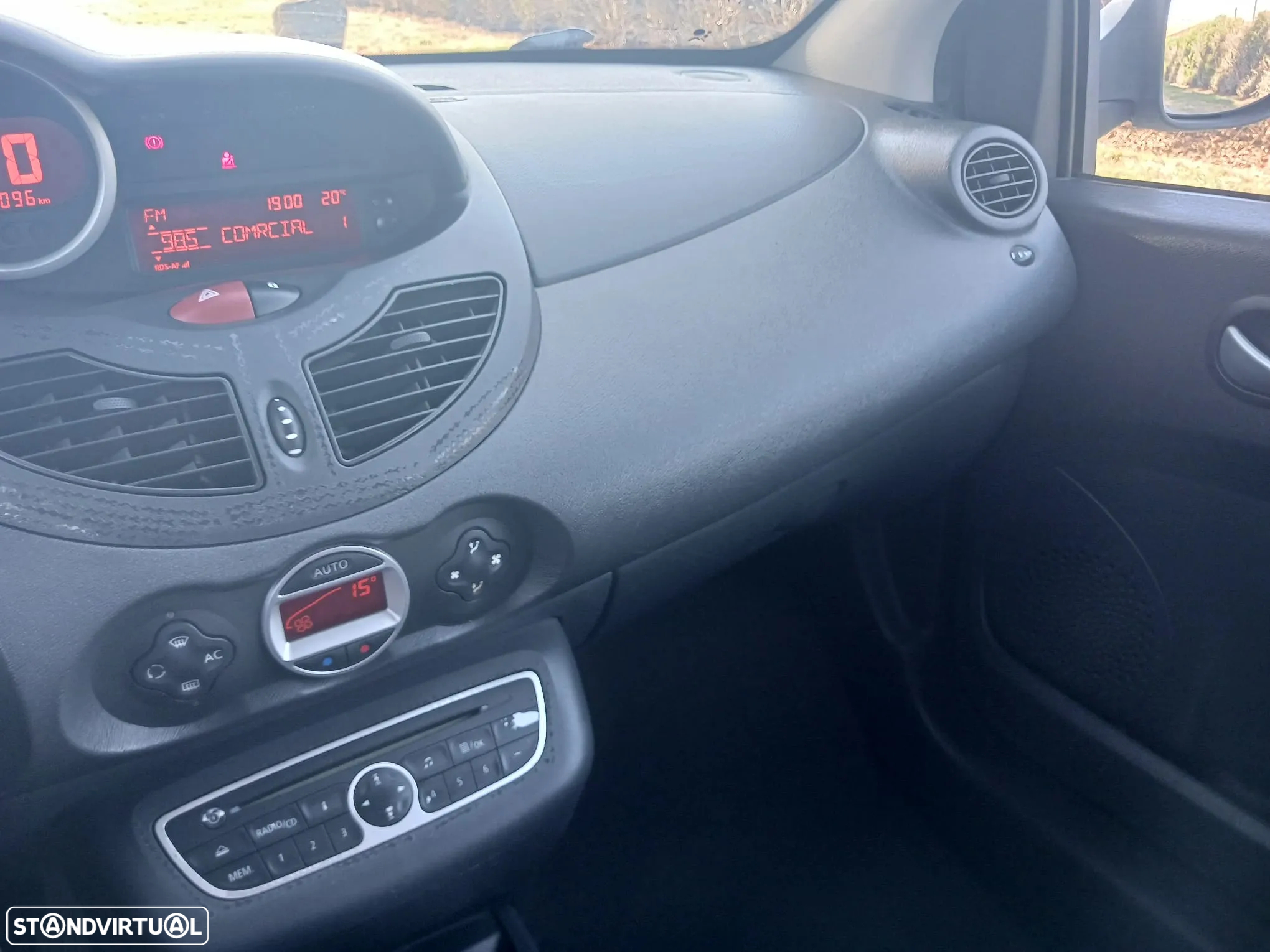 Renault Twingo 1.5 dCi Dynamique S - 26
