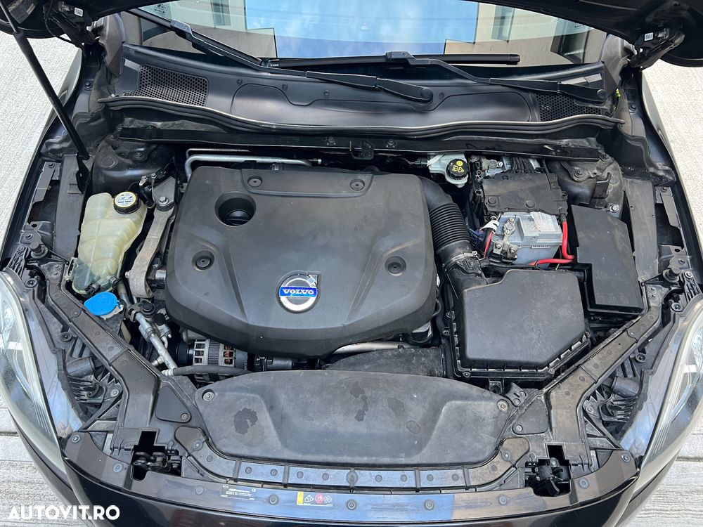 Volvo V40 D4 VEA Momentum - 15