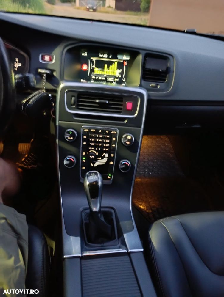 Volvo V60 D4 VEA Start-Stop Momentum - 20