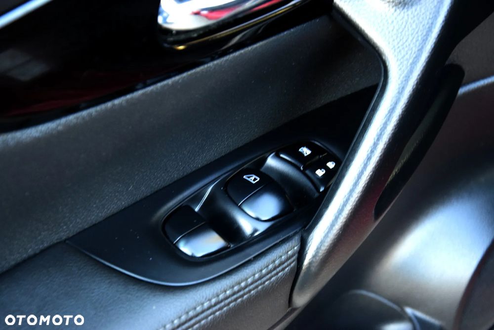 Nissan Qashqai 1.6 DIG-T Tekna - 15