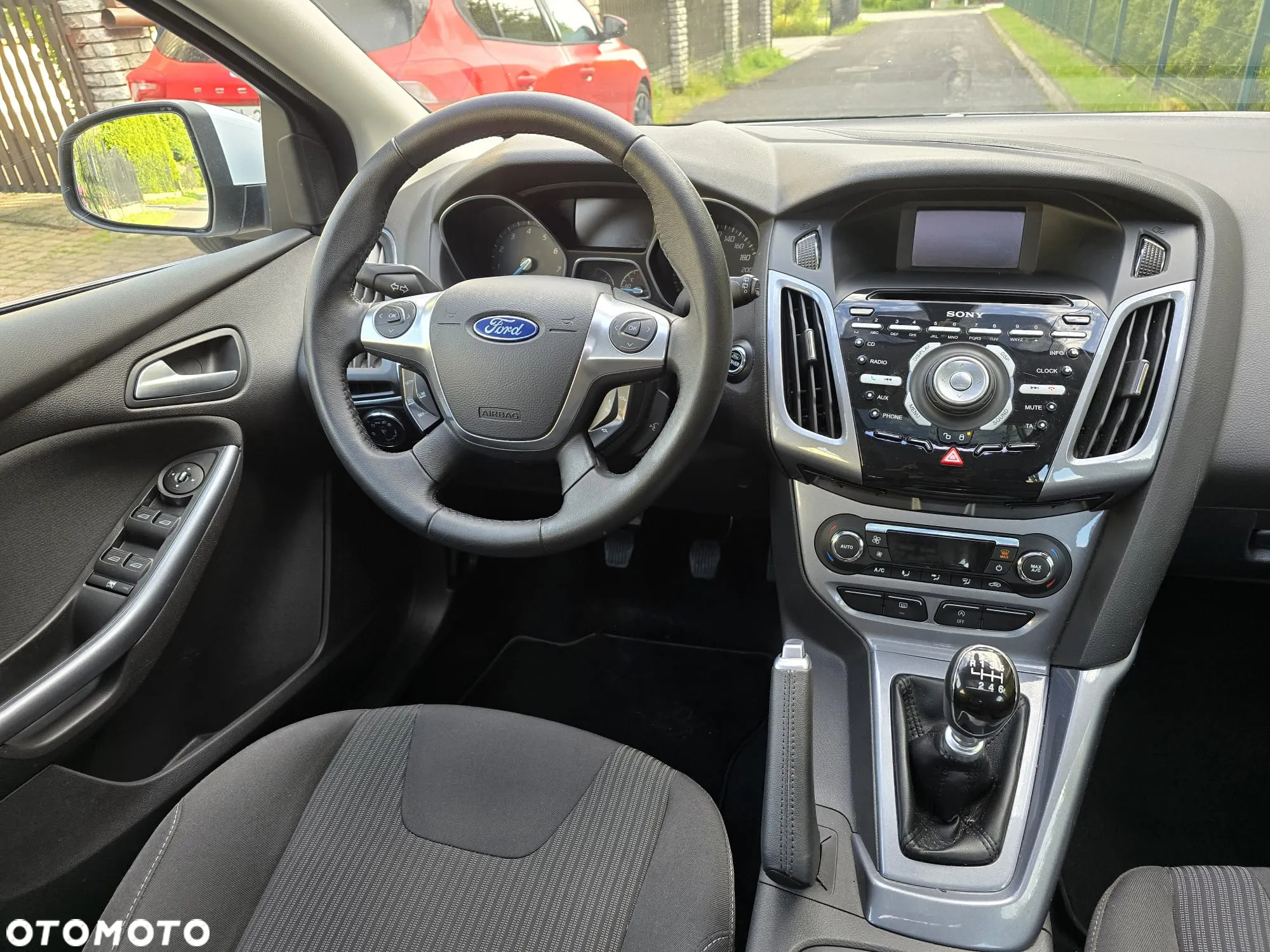 Ford Focus 1.0 EcoBoost Titanium - 26