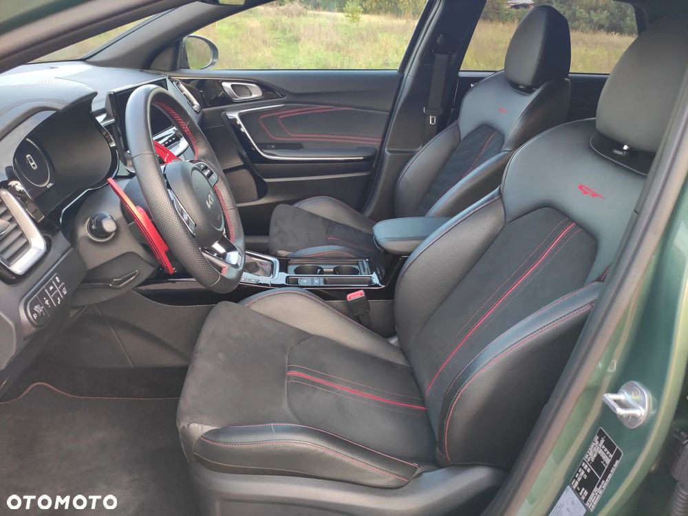 Kia ProCeed 1.6 T-GDI GT DCT - 17