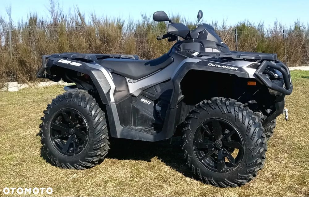 Can-Am Outlander - 3