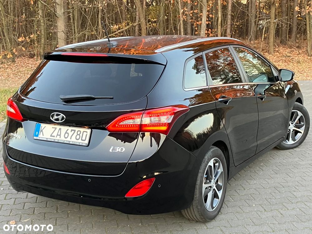 Hyundai i30 1.6 GDI BlueDrive Premium DCT - 12