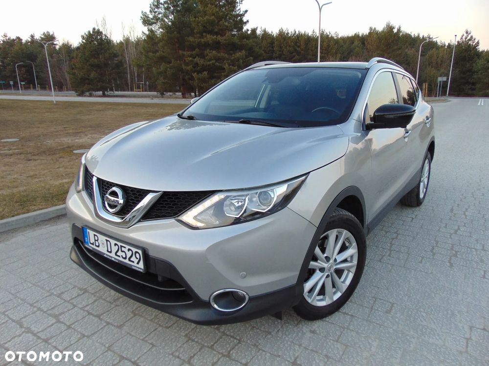 Nissan Qashqai 1.6 DIG-T 360 - 1