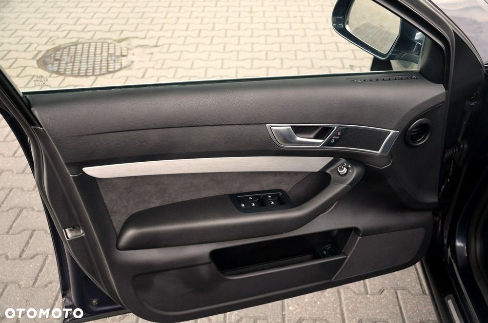 Audi A6 Avant - 14