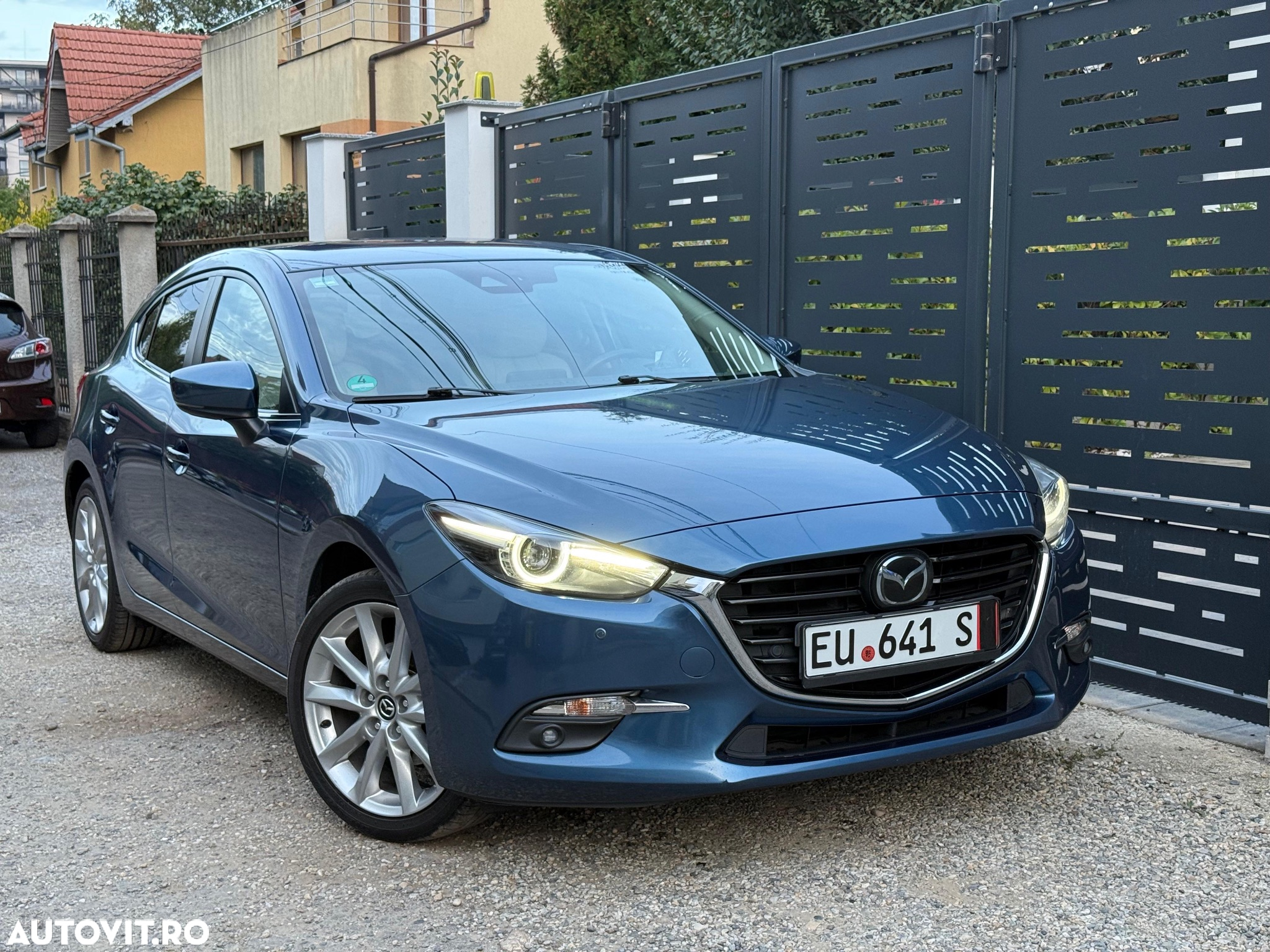 Mazda 3 SKYACTIV-G 165 Exclusive-Line - 2