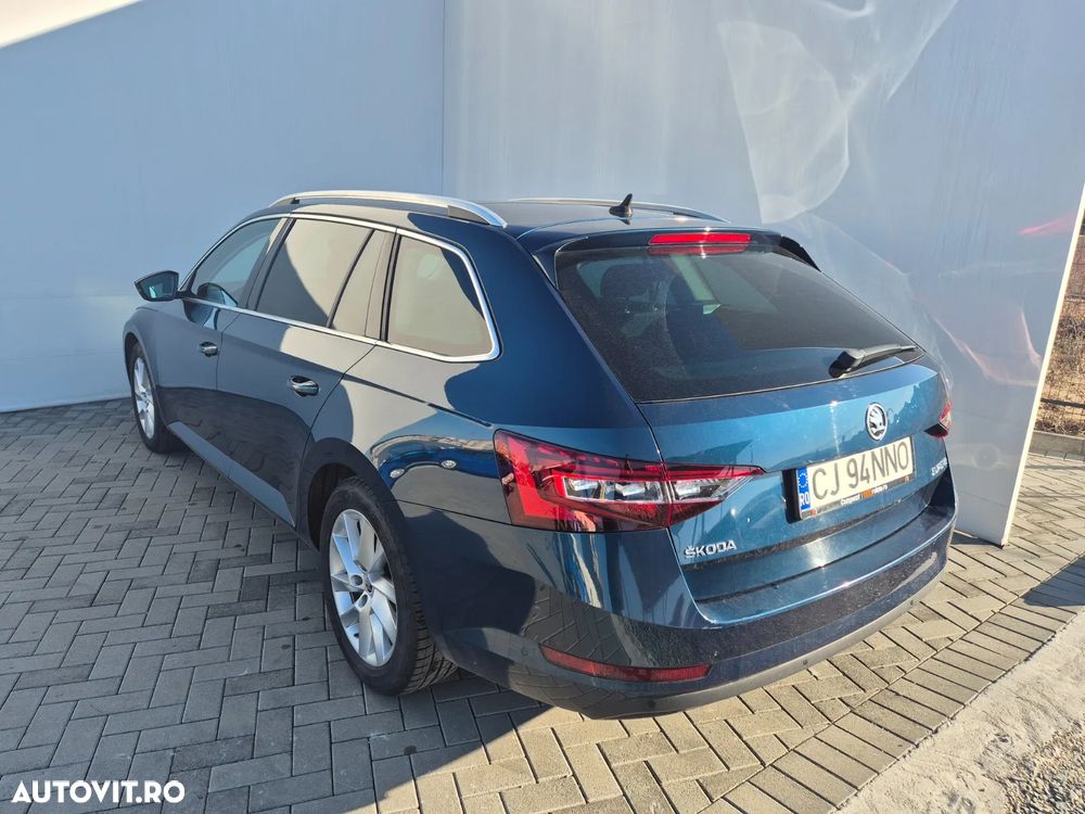 Skoda Superb 1.6 TDI DSG Style - 8