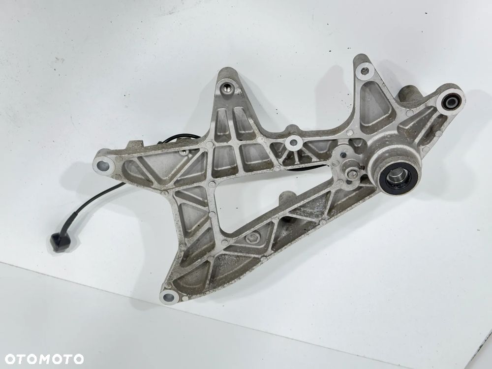 Wahacz mocowanie tłumika  Honda Forza 125 NSS  18-20r - 4