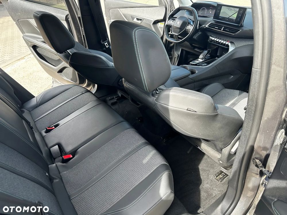 Peugeot 3008 BlueHDi 130 Stop & Start EAT8 Allure - 21