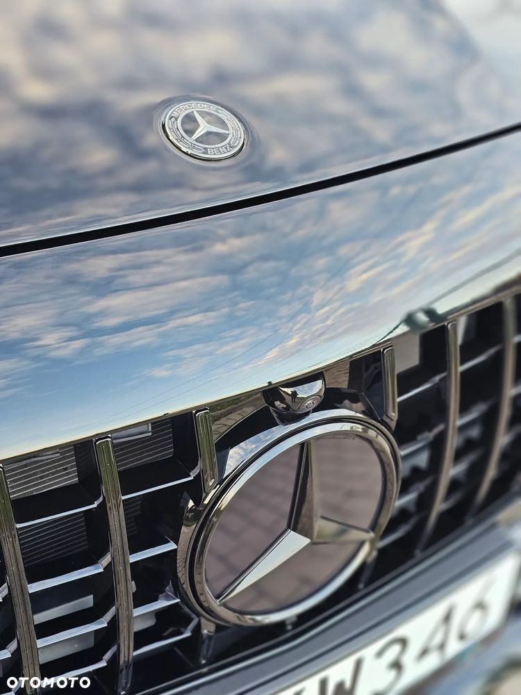 Mercedes-Benz GLA - 16