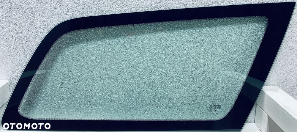 Szyba karoseryjna prawa tylna FORD FOCUS KOMBI 1998-2004