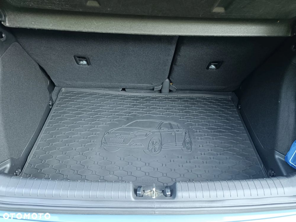Hyundai i20 - 18