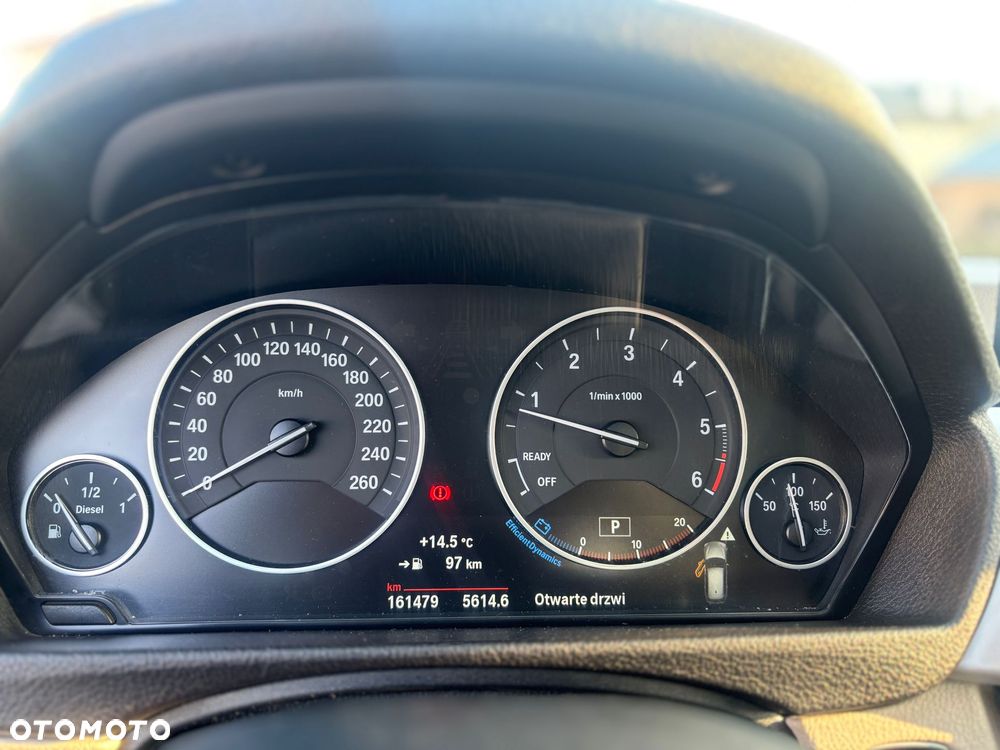 BMW Seria 3 320d Luxury Line - 21