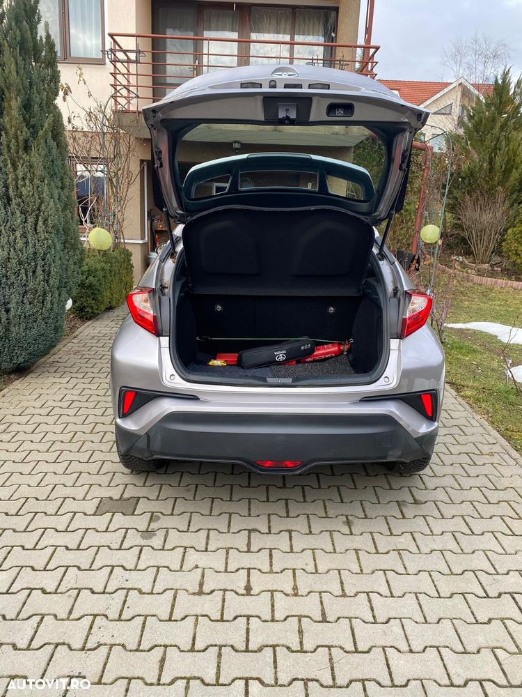 Toyota C-HR - 6