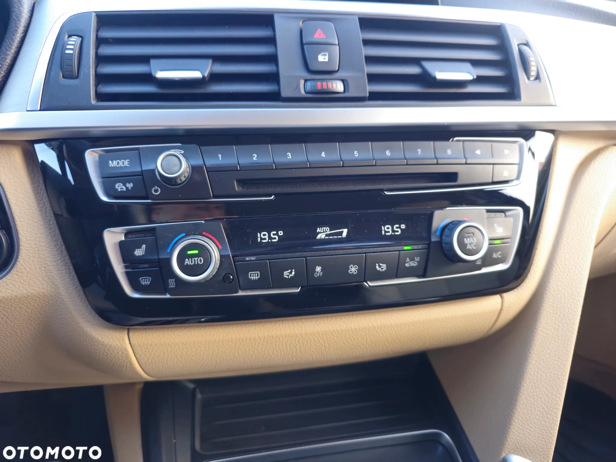 BMW Seria 3 318i Luxury Line - 14