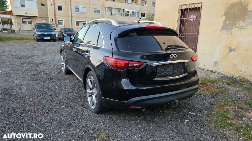 Infiniti FX 30 FX30d 3.0d V6 S Premium AWD - 4