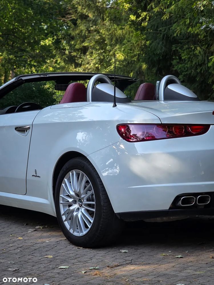 Alfa Romeo Spider 2.0JTDM - 6