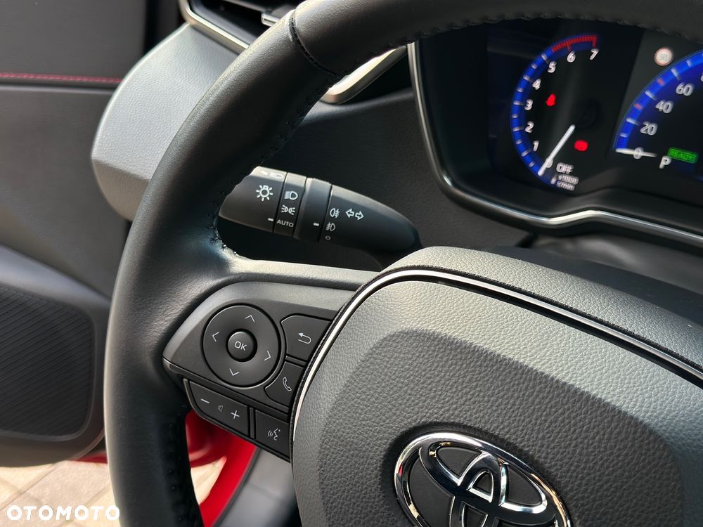 Toyota Corolla 1.8 Hybrid Selection - 28