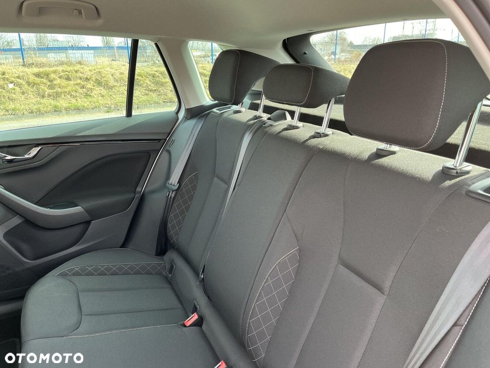 Skoda Kamiq 1.0 TSI Ambition DSG - 16