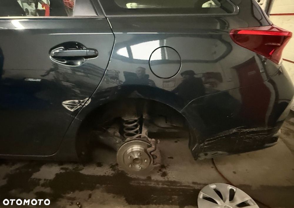Toyota Auris 1.33 Dual-VVT-i - 18