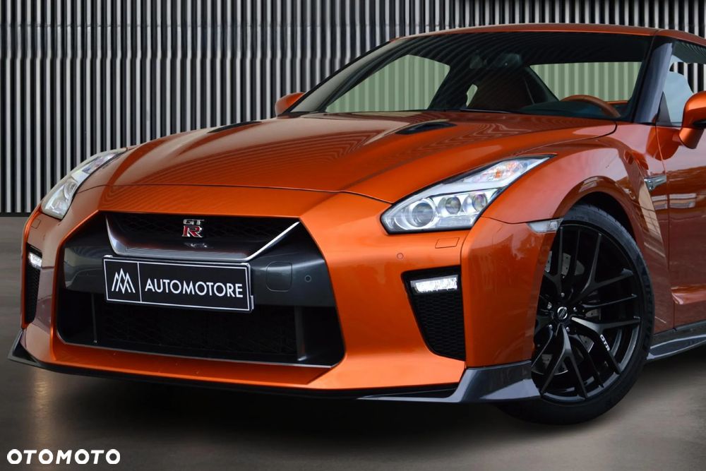 Nissan GT-R Prestige - 2