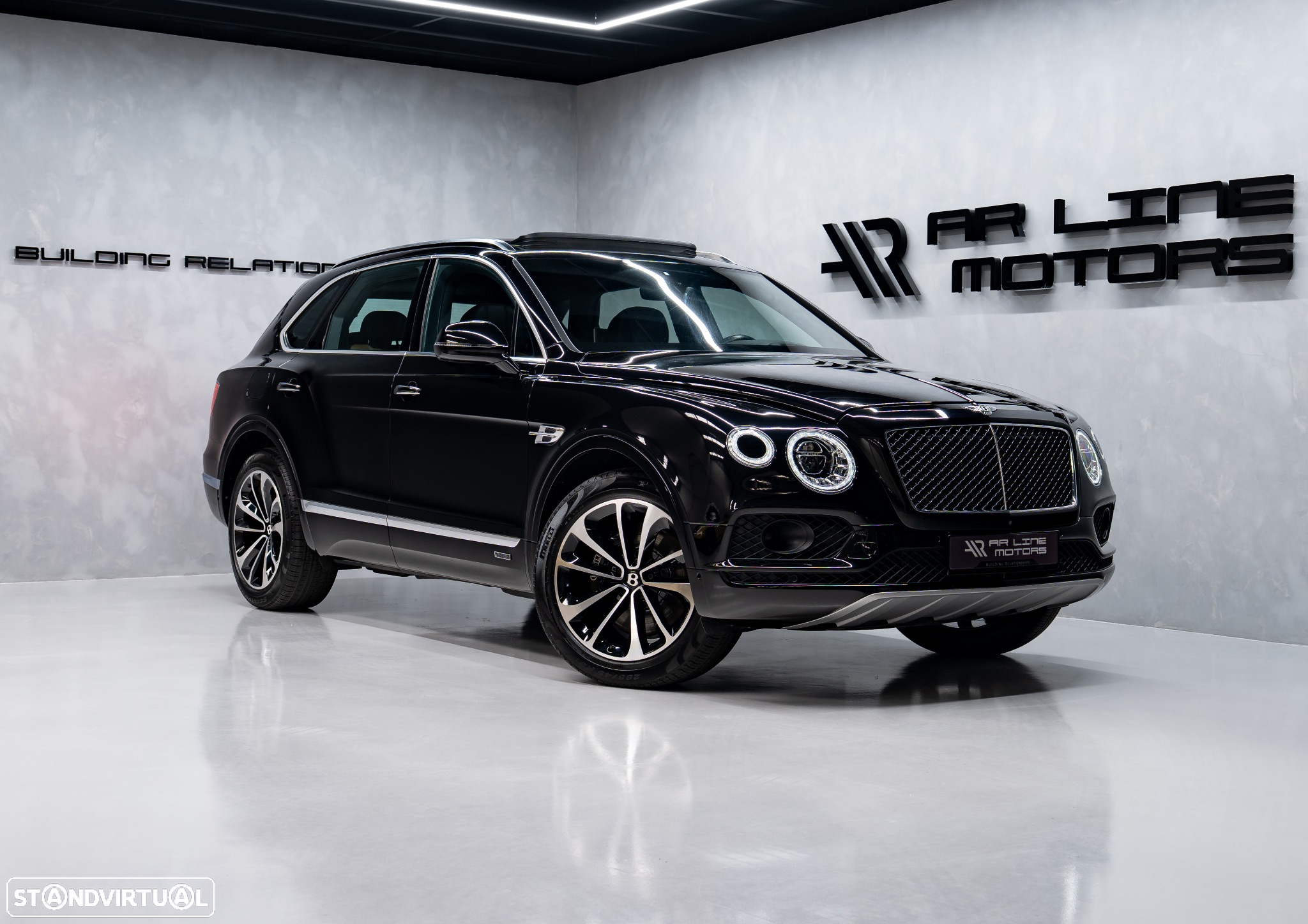 Bentley Bentayga V8 - 2