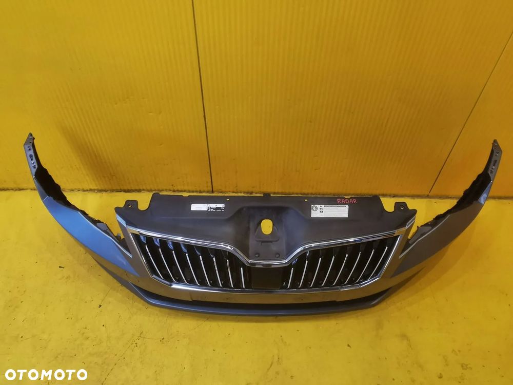 Skoda Superb III 3V ZDERZAK PRZÓD PRZEDNI POD RADAR * - 9
