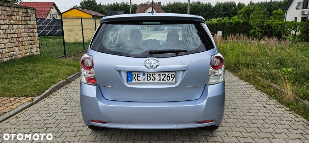 Toyota Verso - 4