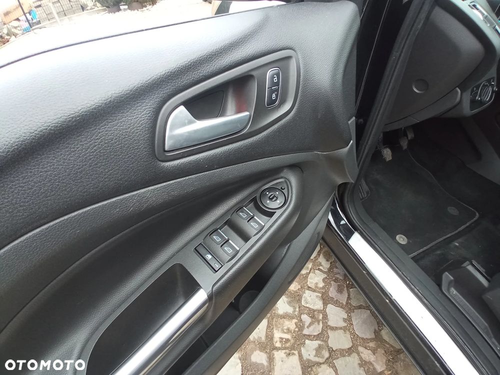 Ford Kuga 2.0 TDCi 4x4 Vignale - 33