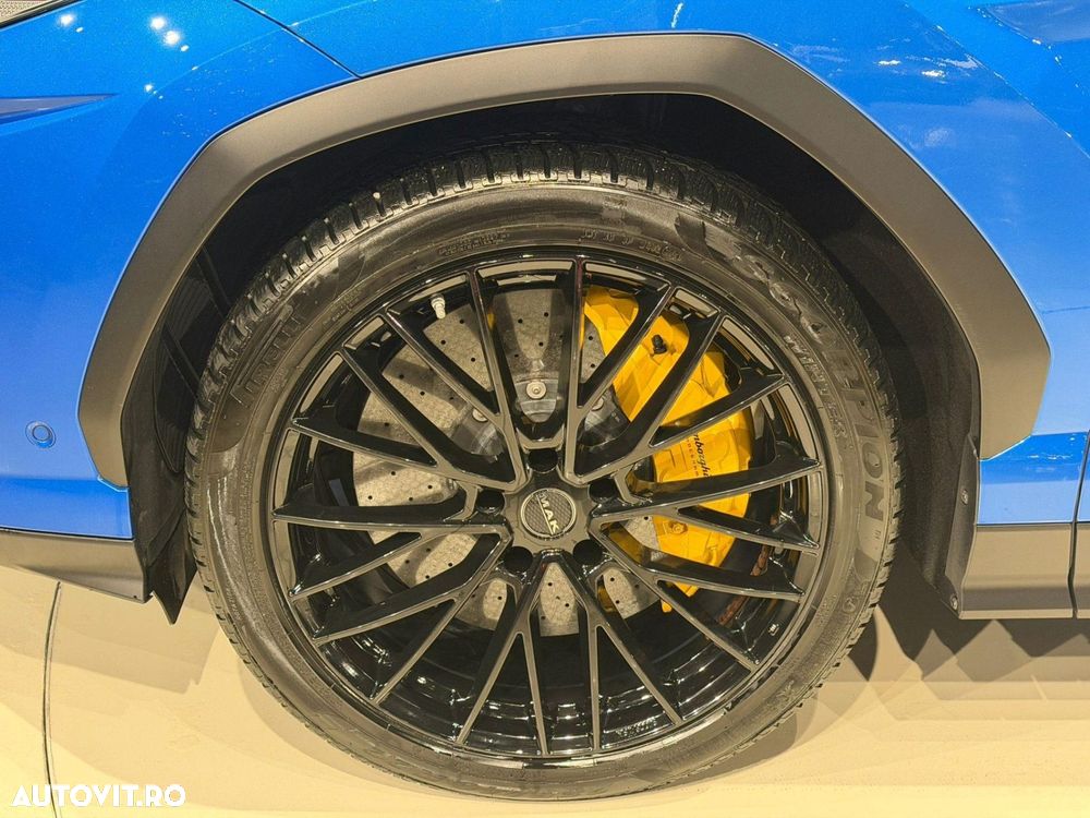 Lamborghini URUS - 37
