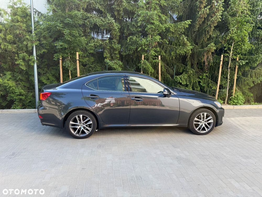 Lexus IS 220 D Prestige - 6