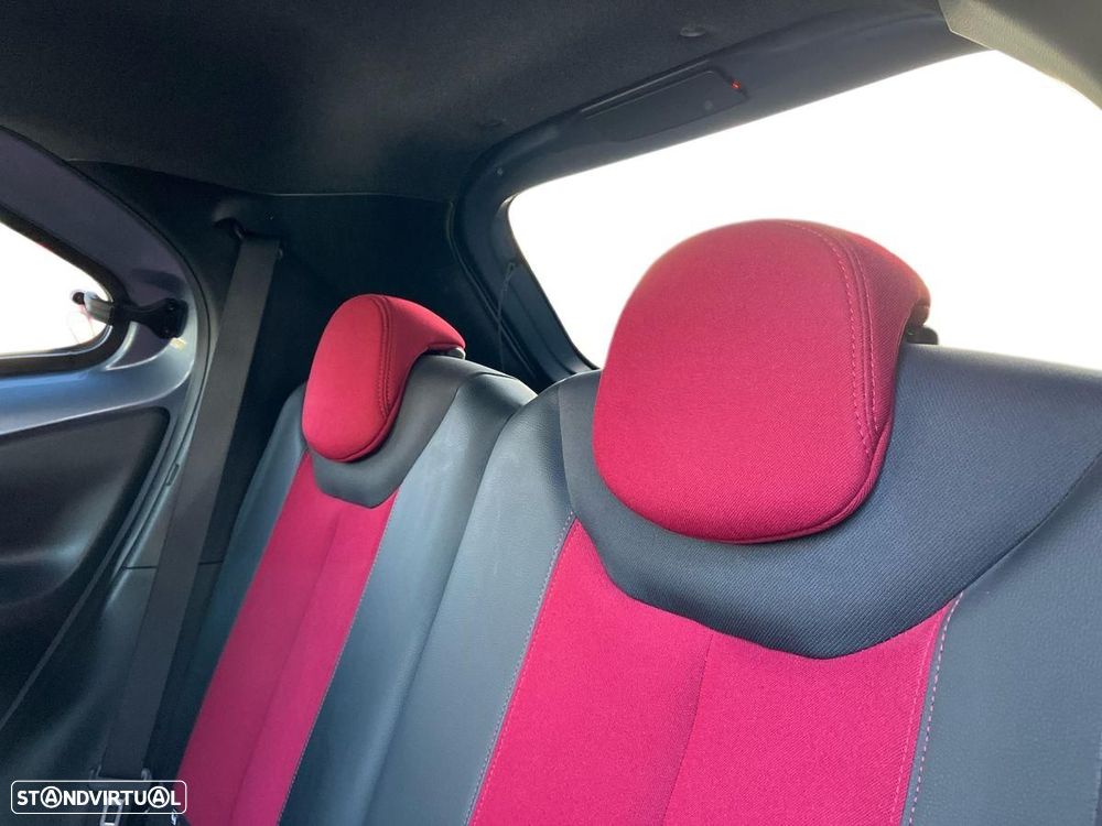 Toyota Aygo X 1.0 Undercover - 11