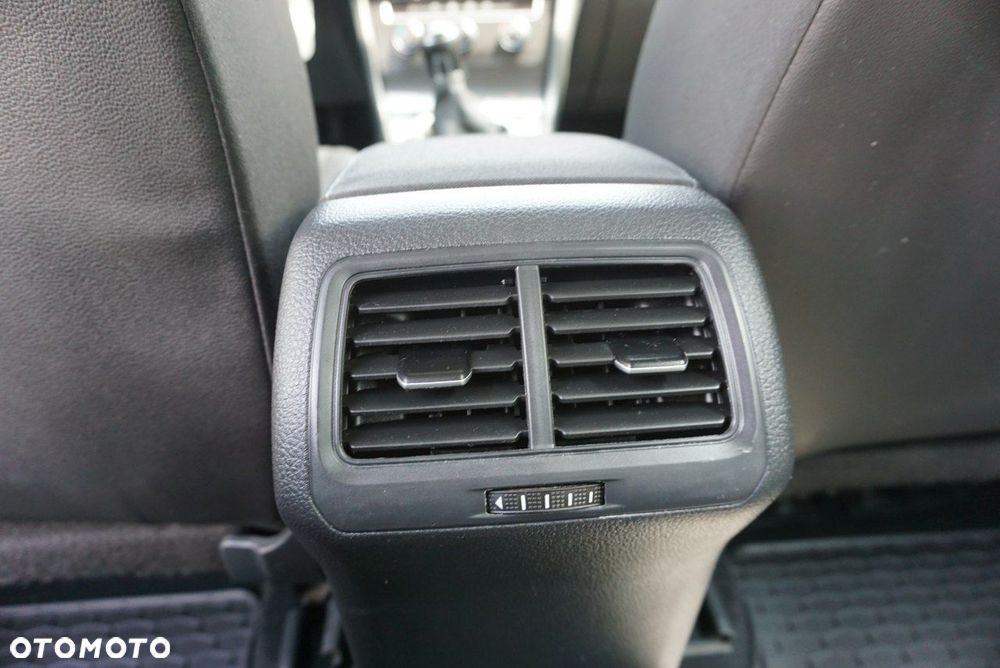 Volkswagen Golf - 14