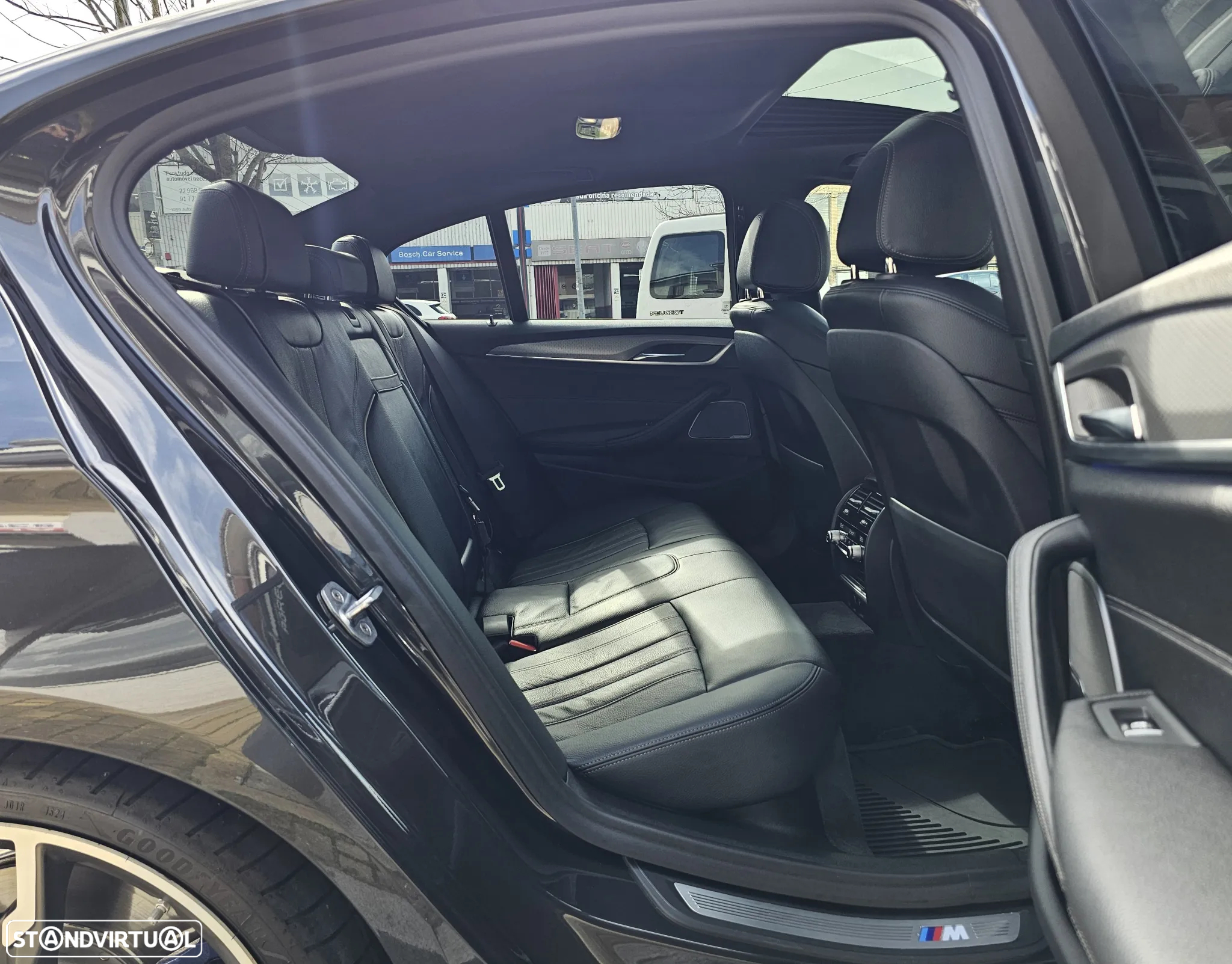BMW M550d xDrive Auto - 11