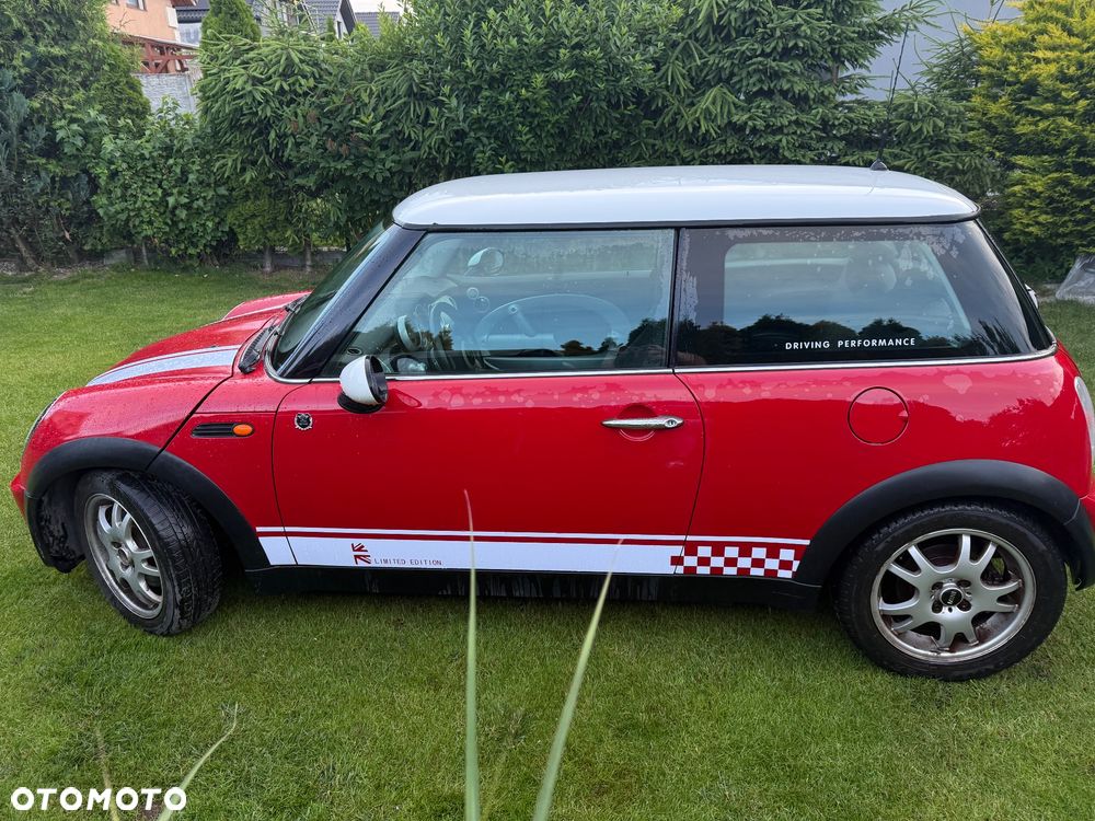 MINI Cooper Standard - 10