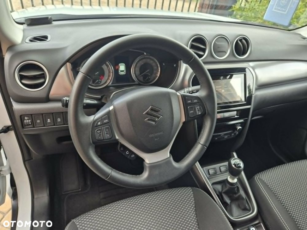 Suzuki Vitara - 12