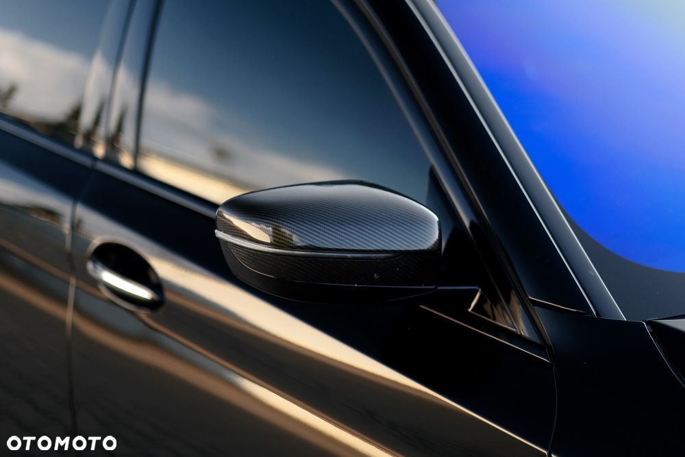 BMW Seria 5 M550i xDrive sport - 8