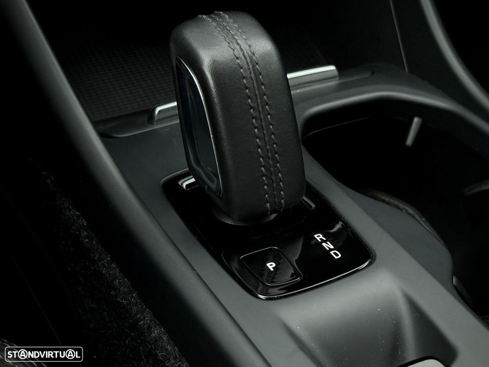 Volvo XC 40 1.5 T5 PHEV Momentum Plus - 14