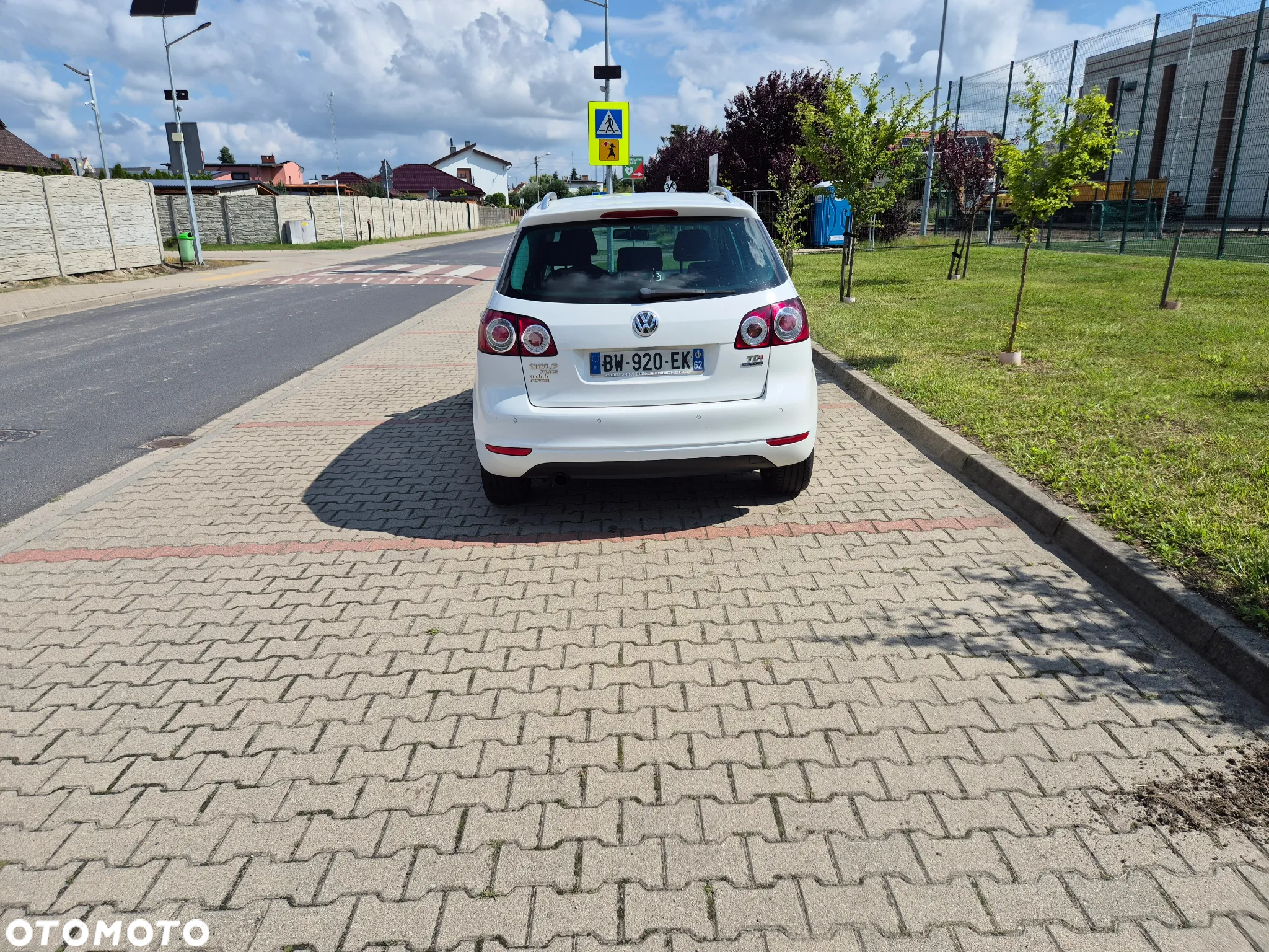 Volkswagen Golf Plus 1.6 TDI Comfortline - 17