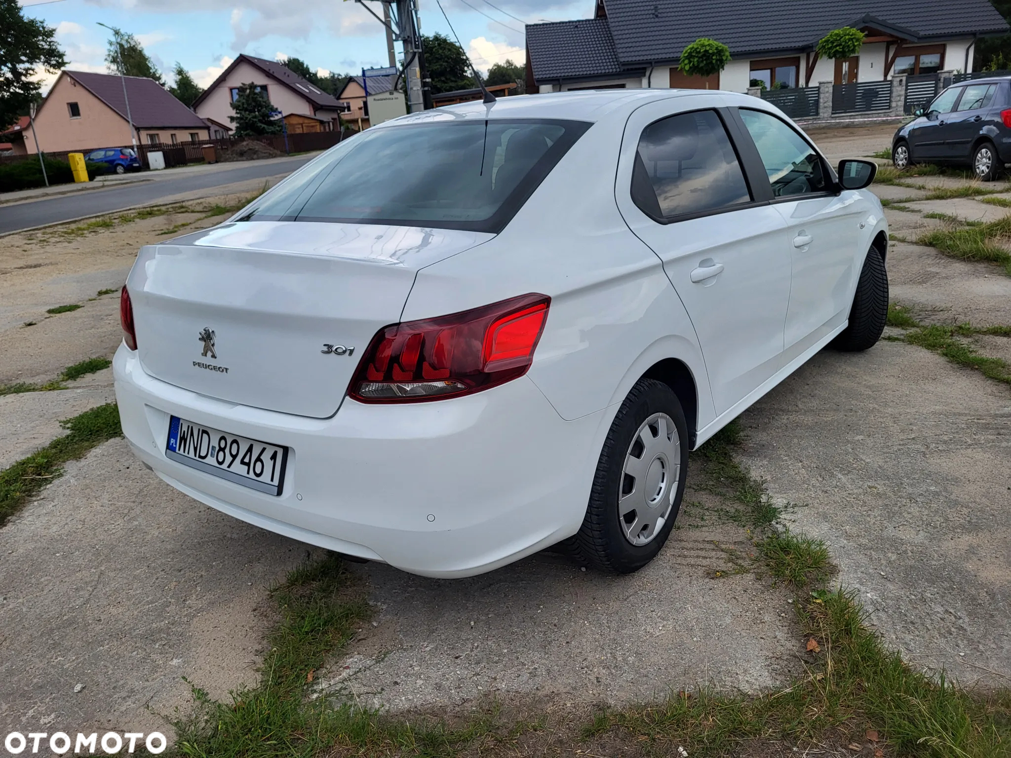Peugeot 301 - 8