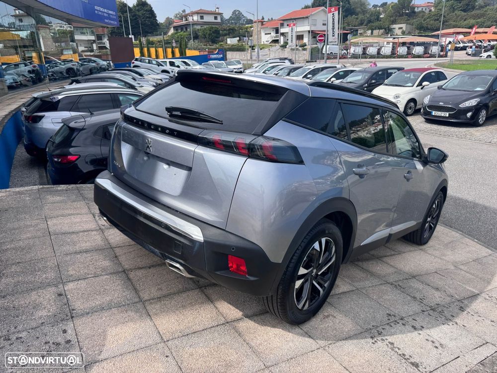 Peugeot 2008 1.2 PureTech Allure EAT8 - 5