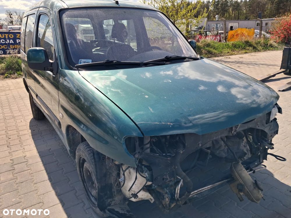 Citroen Berlingo I Peugeot Partner 1 Multispace silnik 1.9 D 51kW 70KM DW8 pompa wtryskowa Delphi R8448B371B skrzynia biegów drzwi maska klapa zderzak błotnik zielony KQAC maglownica belka mcperson sterownik panel moduł silniczek fotel szyba lusterko pompa przewód wąż kanapa wyświetlacz osłona mocowanie listwa felga zwrotnica lampa kokpit schowek stacyjka moduł komfortu bsi bsm boczek wentylator obudowa przewód alternator przekaźnik  mechanizm NA CZĘŚCI - 1