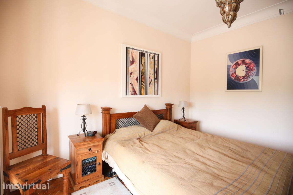 Quarto - localizado em Roma-Areeiro Lisbon - Grande imagem: 5/44