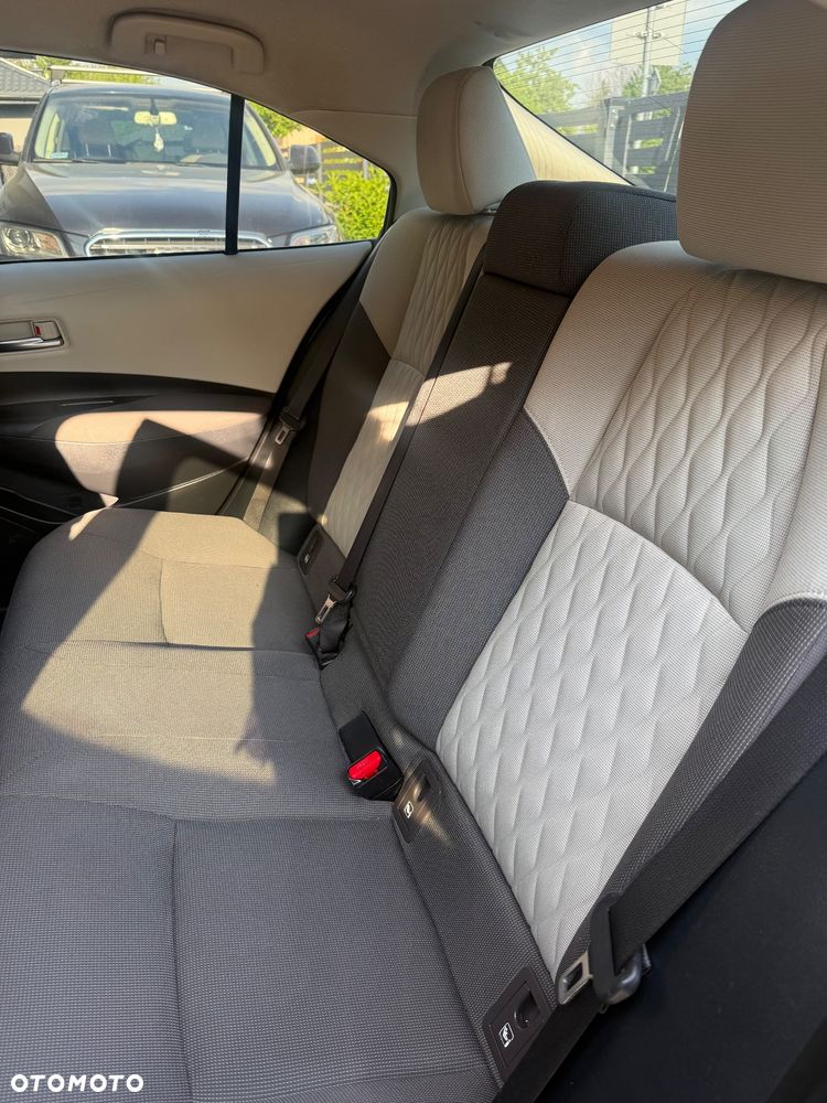 Toyota Corolla - 21