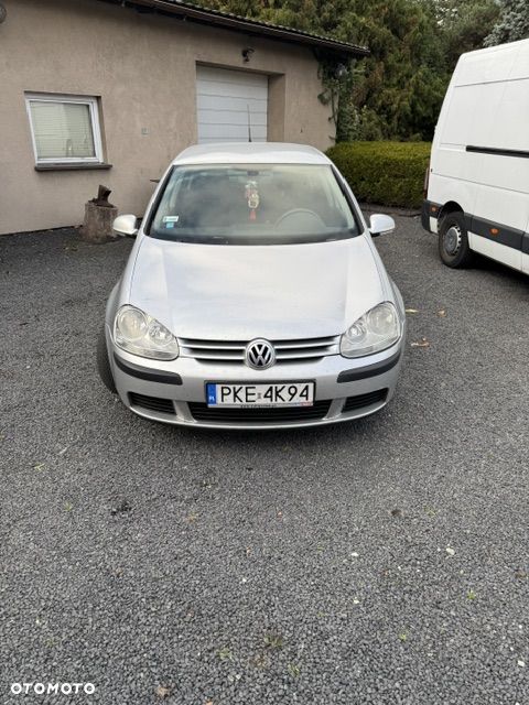Volkswagen Golf - 5