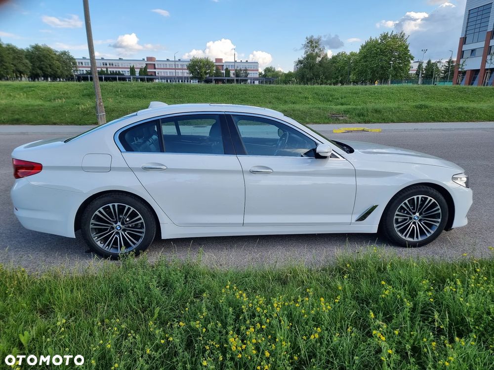 BMW Seria 5 530i Sport Line sport - 8